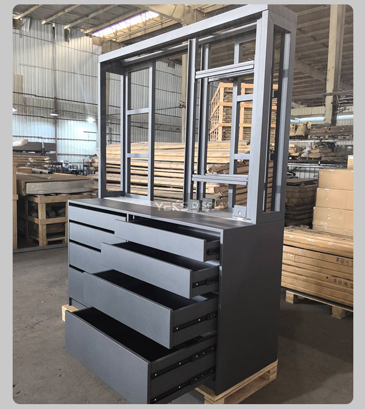 Display Rack Detail 6